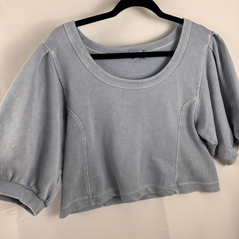 Women's Light Blue Top